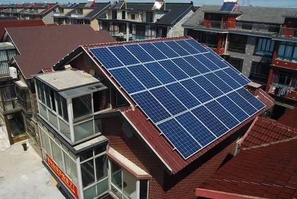 家庭屋頂光伏發(fā)電的利與弊(光伏發(fā)電補貼政策最新動態(tài),) 鋼結(jié)構(gòu)跳臺設計 第2張 家庭屋頂光伏發(fā)電的利與弊(光伏發(fā)電補貼政策最新動態(tài),) 鋼結(jié)構(gòu)跳臺設計 第2張