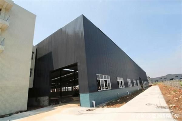 廠房鋼結構施工(鋼結構廠房施工流程) 結構地下室設計 第2張 廠房鋼結構施工(鋼結構廠房施工流程) 結構地下室設計 第2張