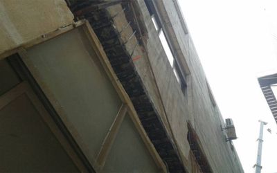 承重墻能不能敲掉(承重墻對(duì)建筑穩(wěn)定性的作用,承重墻改造的常見誤區(qū)) 鋼結(jié)構(gòu)玻璃棧道設(shè)計(jì) 第5張 承重墻能不能敲掉(承重墻對(duì)建筑穩(wěn)定性的作用,承重墻改造的常見誤區(qū)) 鋼結(jié)構(gòu)玻璃棧道設(shè)計(jì) 第5張