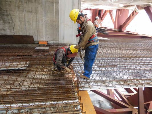 桁架板施工方案(桁架板施工方案,桁架板施工環(huán)保注意事項) 結(jié)構(gòu)工業(yè)裝備設(shè)計 第2張 桁架板施工方案(桁架板施工方案,桁架板施工環(huán)保注意事項) 結(jié)構(gòu)工業(yè)裝備設(shè)計 第2張