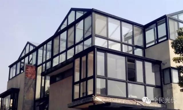 房頂建光伏太陽能隔熱嗎視頻(房頂建光伏太陽能隔熱嗎光伏板隔熱與傳統(tǒng)隔熱對比) 鋼結(jié)構(gòu)網(wǎng)架設(shè)計 第1張 房頂建光伏太陽能隔熱嗎視頻(房頂建光伏太陽能隔熱嗎光伏板隔熱與傳統(tǒng)隔熱對比) 鋼結(jié)構(gòu)網(wǎng)架設(shè)計 第1張